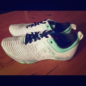 CF74 CrossFit training shoes